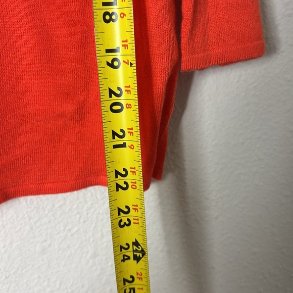 Gretchen Scott Polly Pocket 3/4 length sleeve sweater w/ Gold Button Decor sz M - Picture 3 of 9